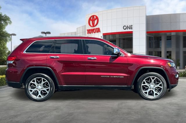 Used 2020 Jeep Grand Cherokee Limited w/ Trailer Tow Group IV AWD/4WD image 3