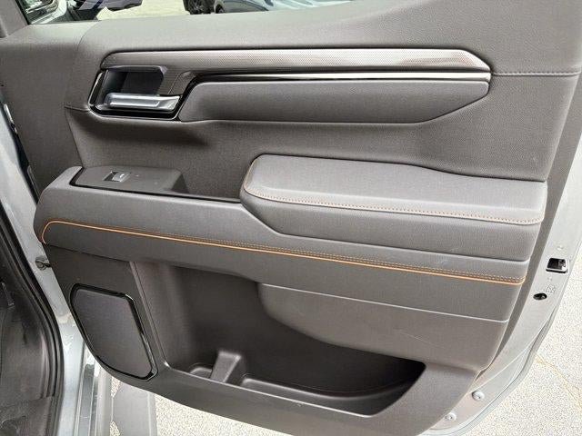 Used 2025 GMC Sierra 1500 AT4 w/ Technology Package AWD/4WD image 17