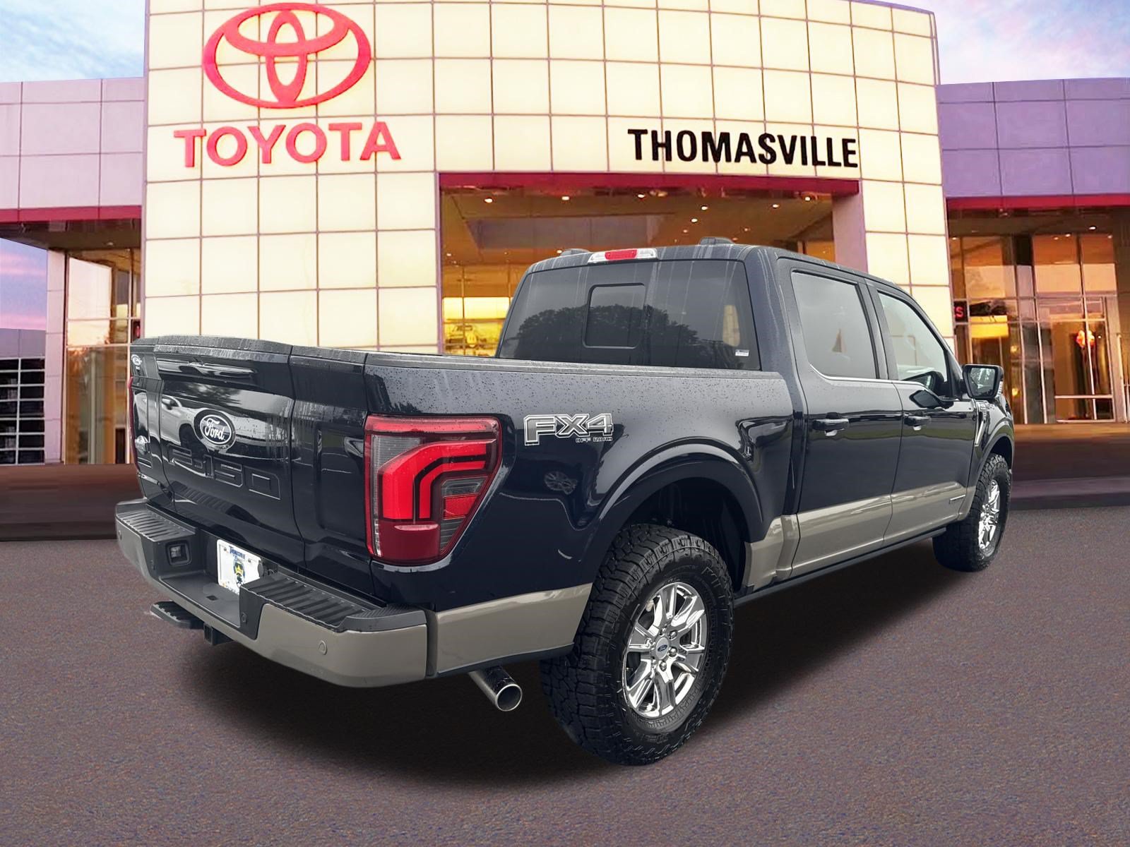 Used 2025 Ford F150 King Ranch w/ FX4 Off-Road Package AWD/4WD image 5