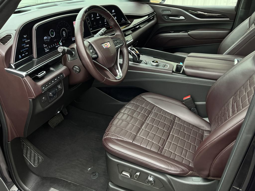 Used 2021 Cadillac Escalade ESV Sport Platinum w/ LPO, ONYX Package image 13