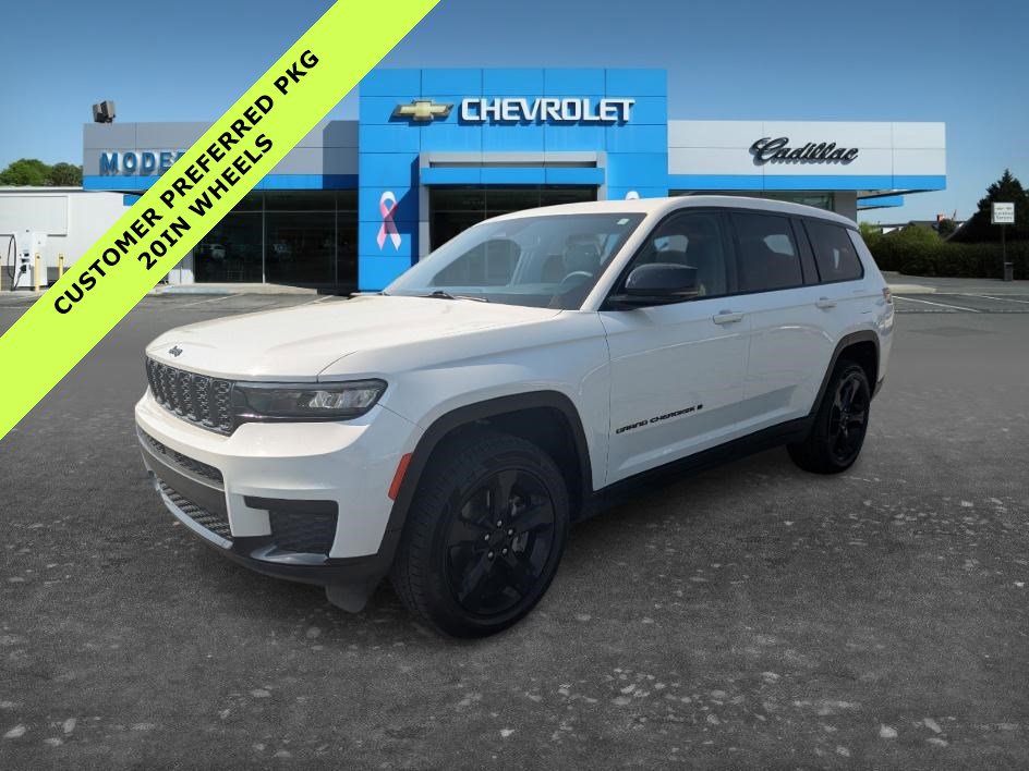 Used 2024 Jeep Grand Cherokee L Altitude image 1