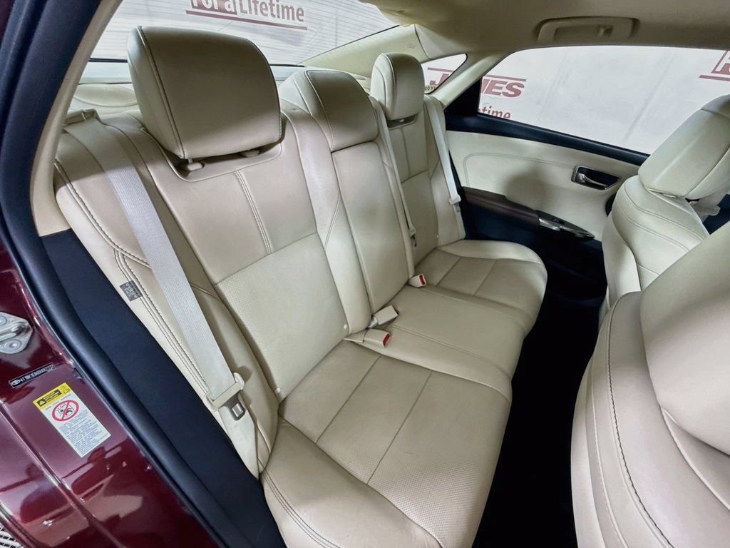 Used 2013 Toyota Avalon Limited FWD image 31