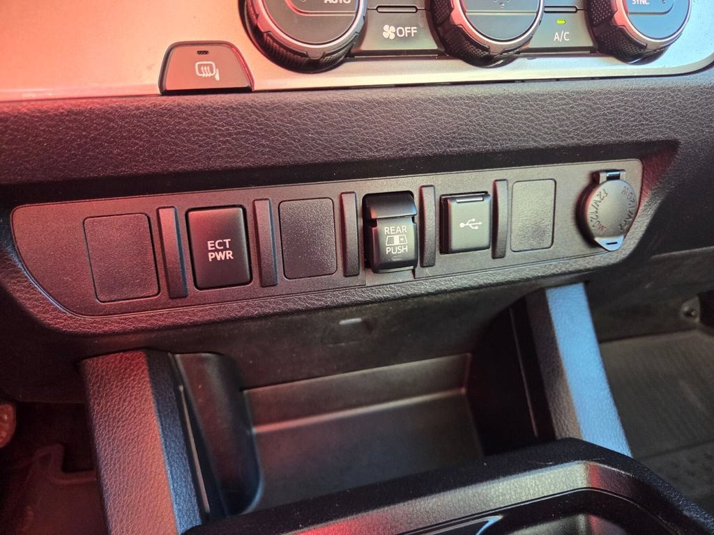 Used 2021 Toyota Tacoma SR5 RWD image 26