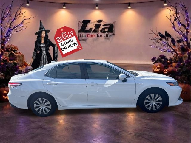 Used 2020 Toyota Camry LE w/ Sunroof Package FWD image 2