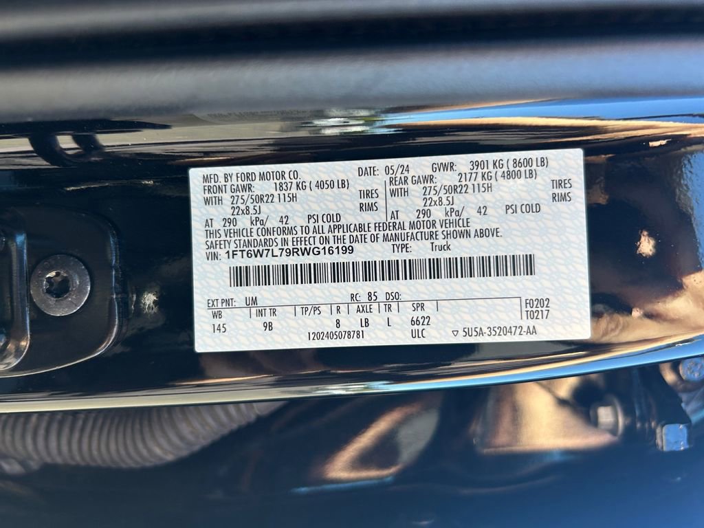 Used 2024 Ford F150 Lightning Platinum AWD/4WD image 36