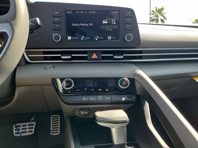 New 2026 Hyundai Elantra Sport FWD image 15