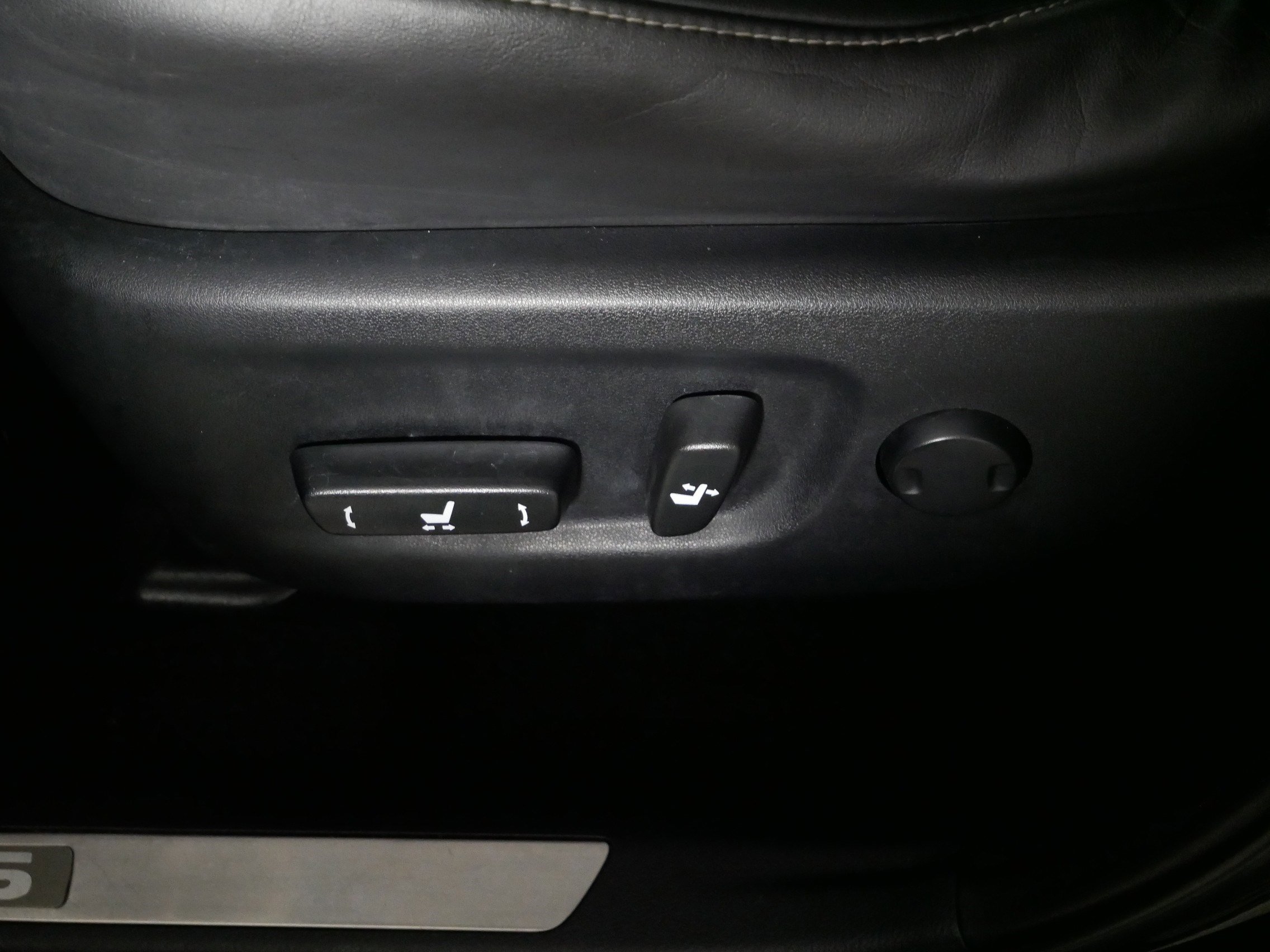 Used 2016 Lexus NX 300h AWD image 20