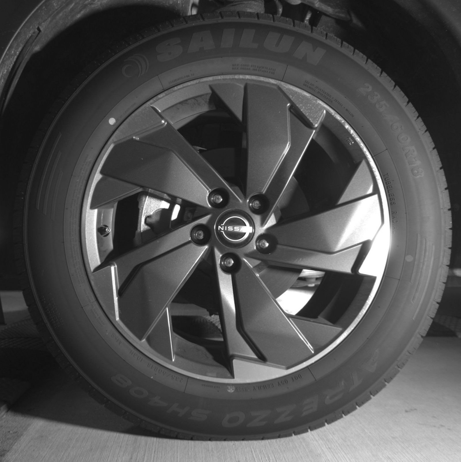 Used 2025 Nissan Rogue SV FWD image 15