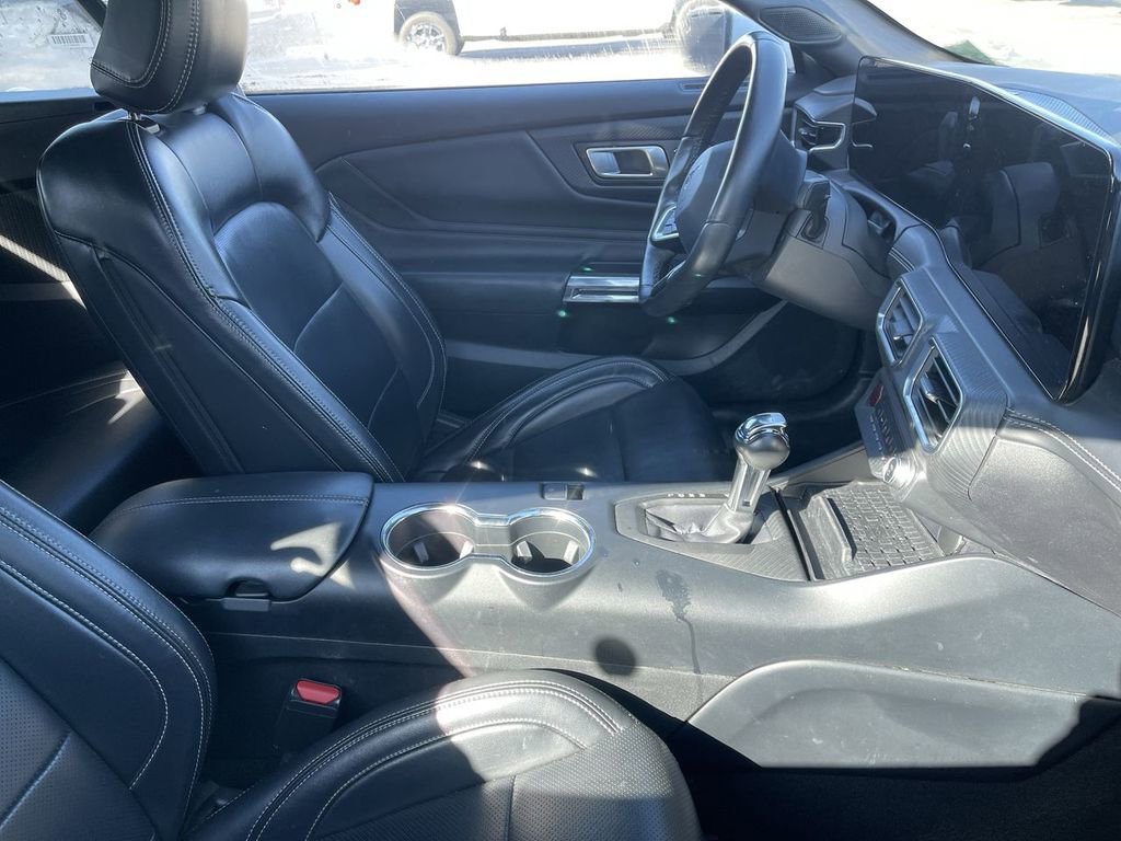 Used 2024 Ford Mustang Premium image 10