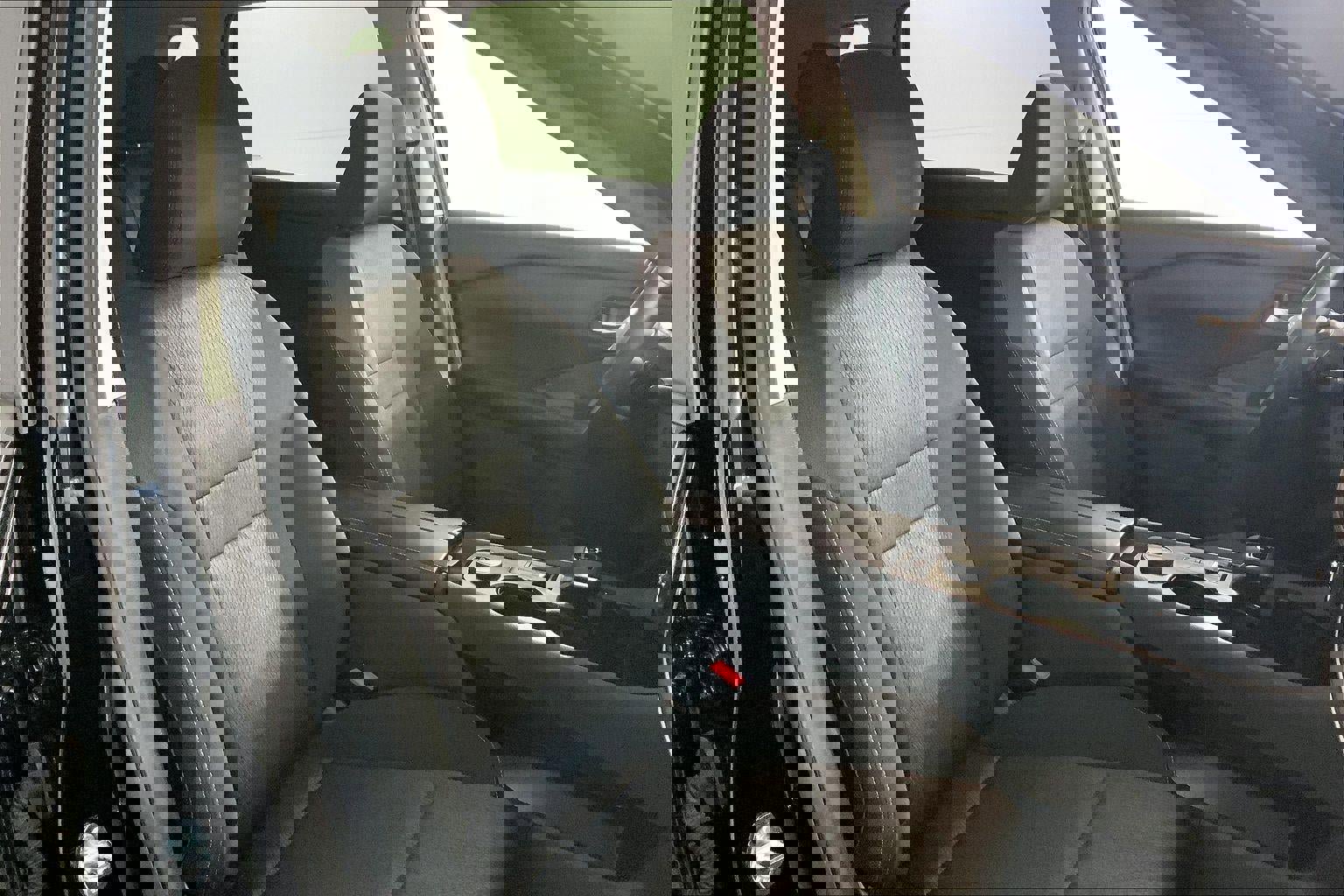 Used 2025 Nissan Rogue SV image 7