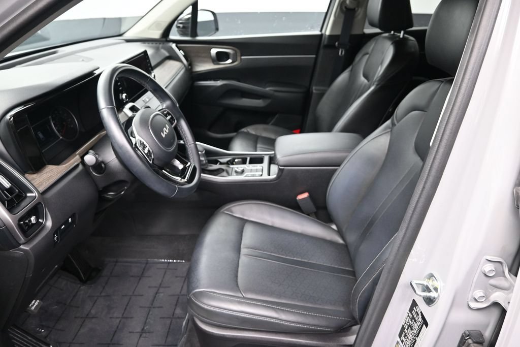 Certified 2022 Kia Sorento S AWD/4WD image 14