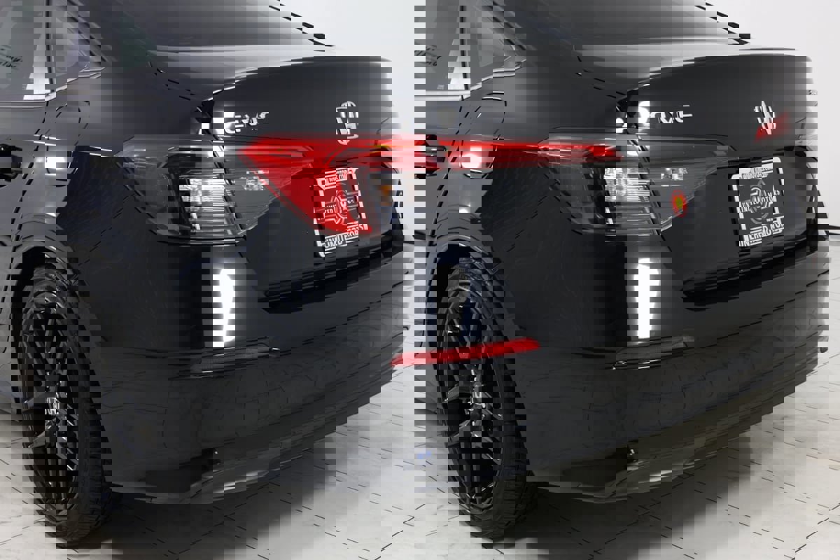 Used 2023 Honda Civic Sport image 42