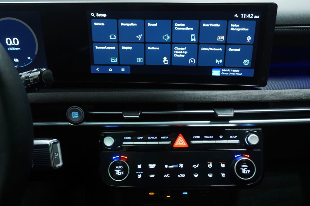 Certified 2025 Hyundai Tucson Limited AWD/4WD image 19