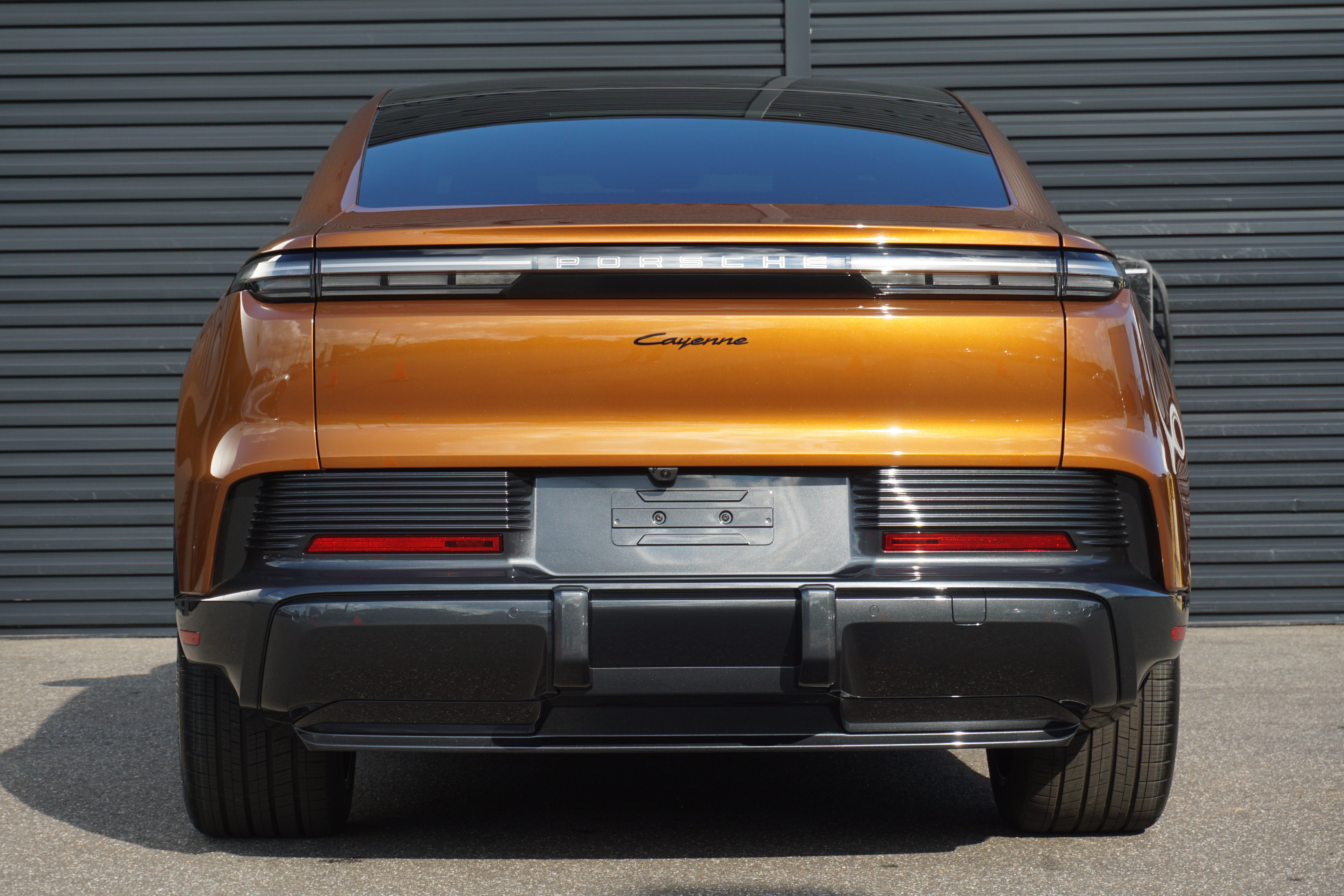 New 2026 Porsche Cayenne Electric Coupe AWD/4WD image 7