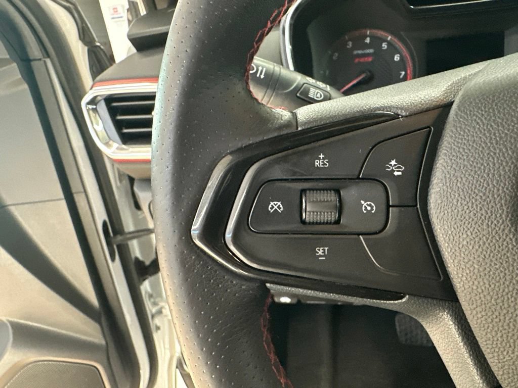 Used 2021 Chevrolet TrailBlazer RS w/ Convenience Package AWD/4WD image 31