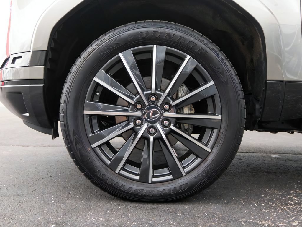 Used 2024 Lexus GX 550 w/ Cold Area Package AWD/4WD image 11