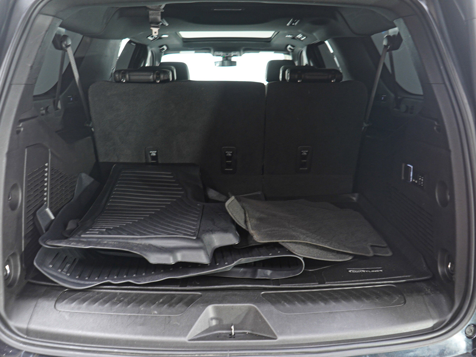 Used 2022 Chevrolet Suburban LT w/ Luxury Package AWD/4WD image 11