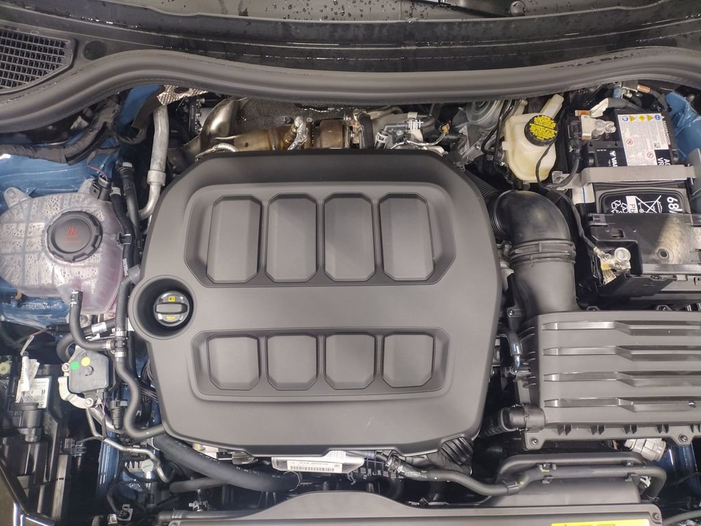 New 2026 Volkswagen Tiguan SEL R-Line image 6