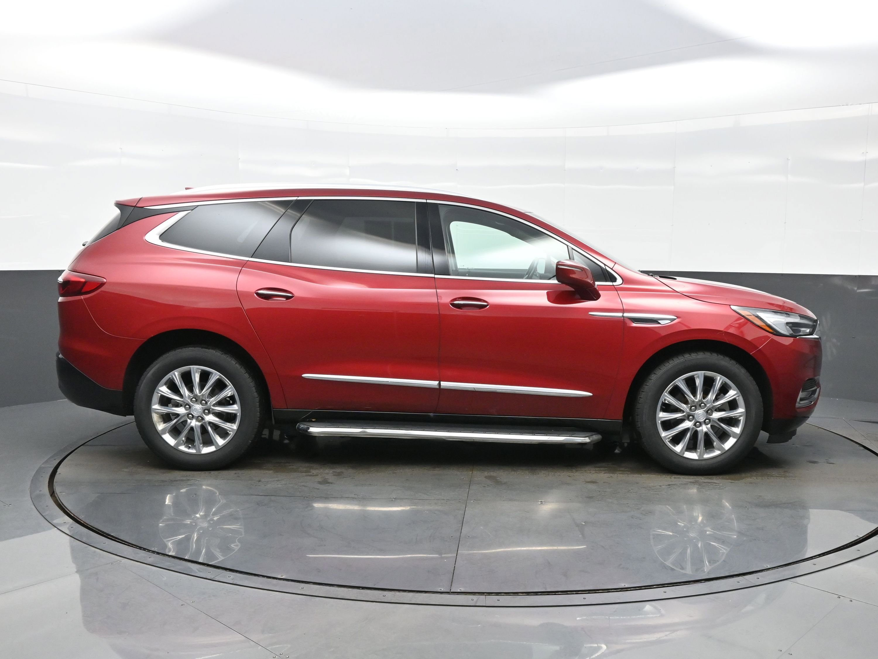 Used 2019 Buick Enclave Premium w/ Experience Buick Package image 7