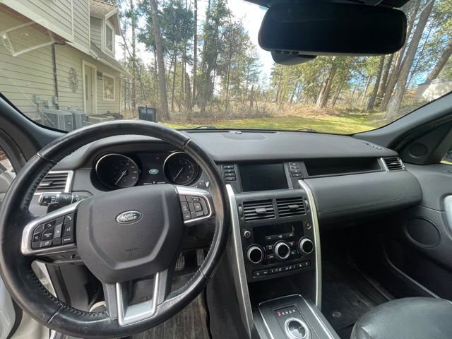 Used 2018 Land Rover Discovery Sport SE image 42