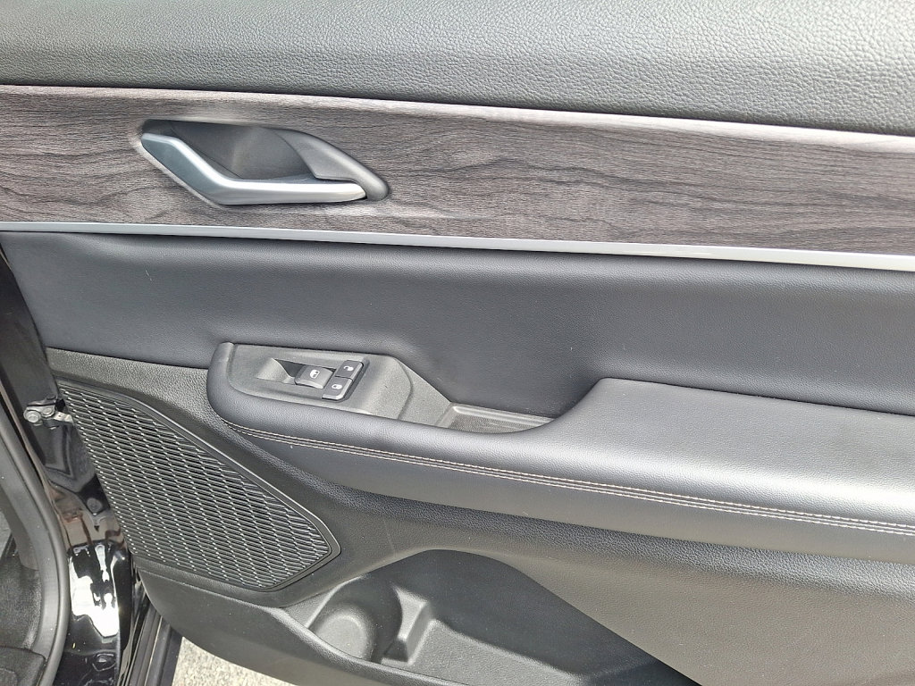 Used 2024 Jeep Grand Cherokee L Limited image 14