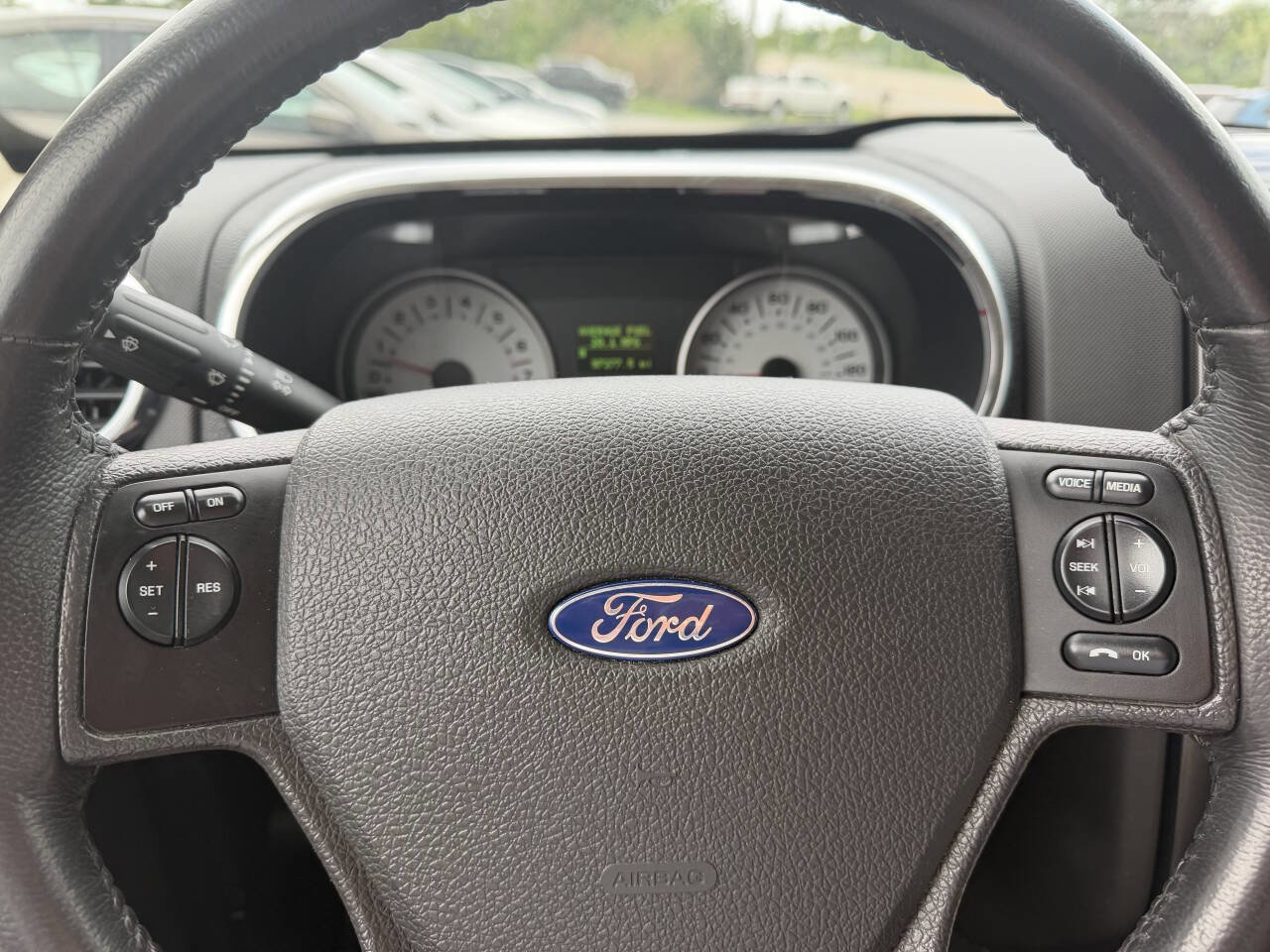 Used 2010 Ford Explorer Sport Trac Limited AWD/4WD image 22