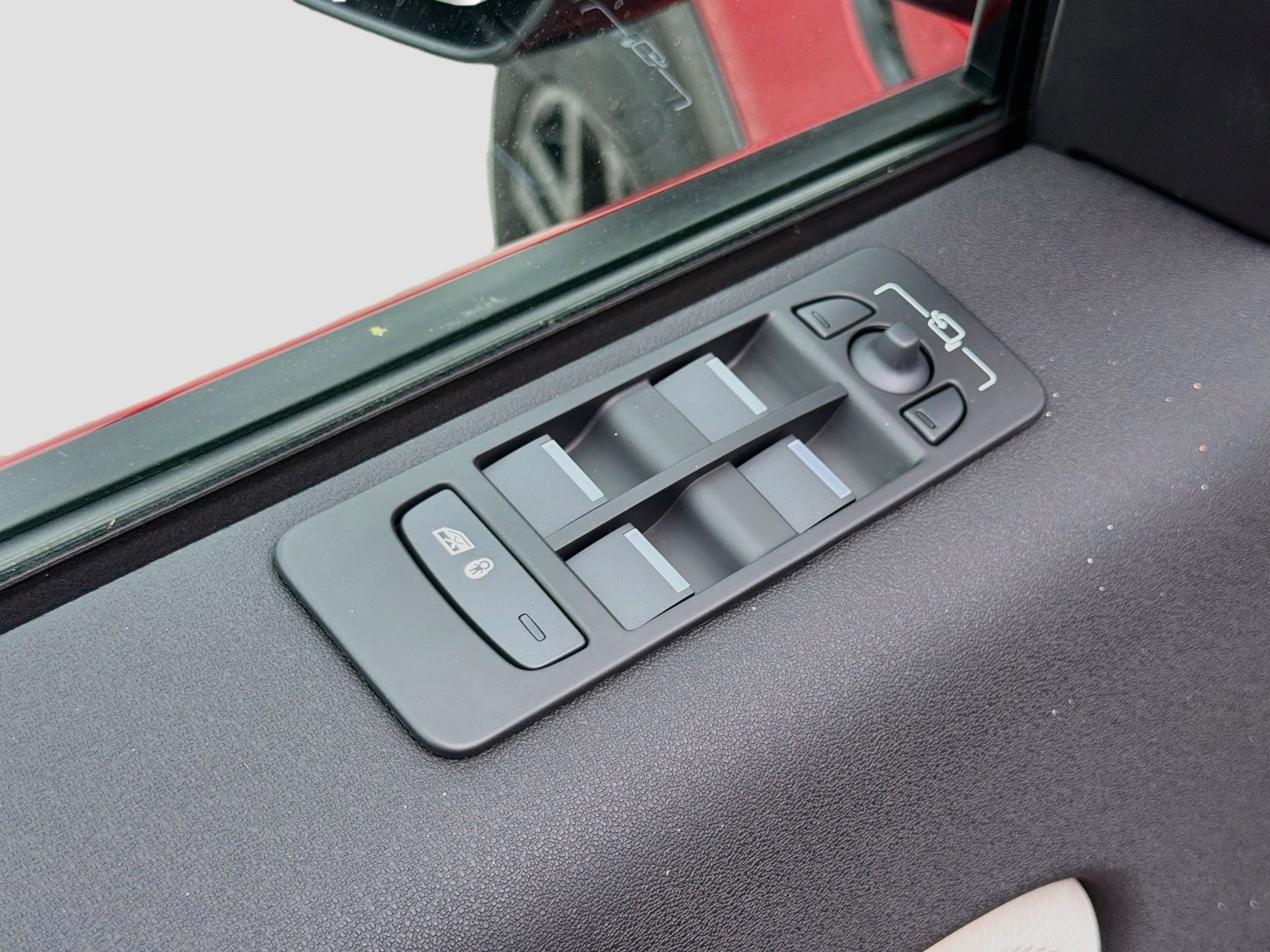 New 2026 Land Rover Discovery Sport Landmark AWD/4WD image 23