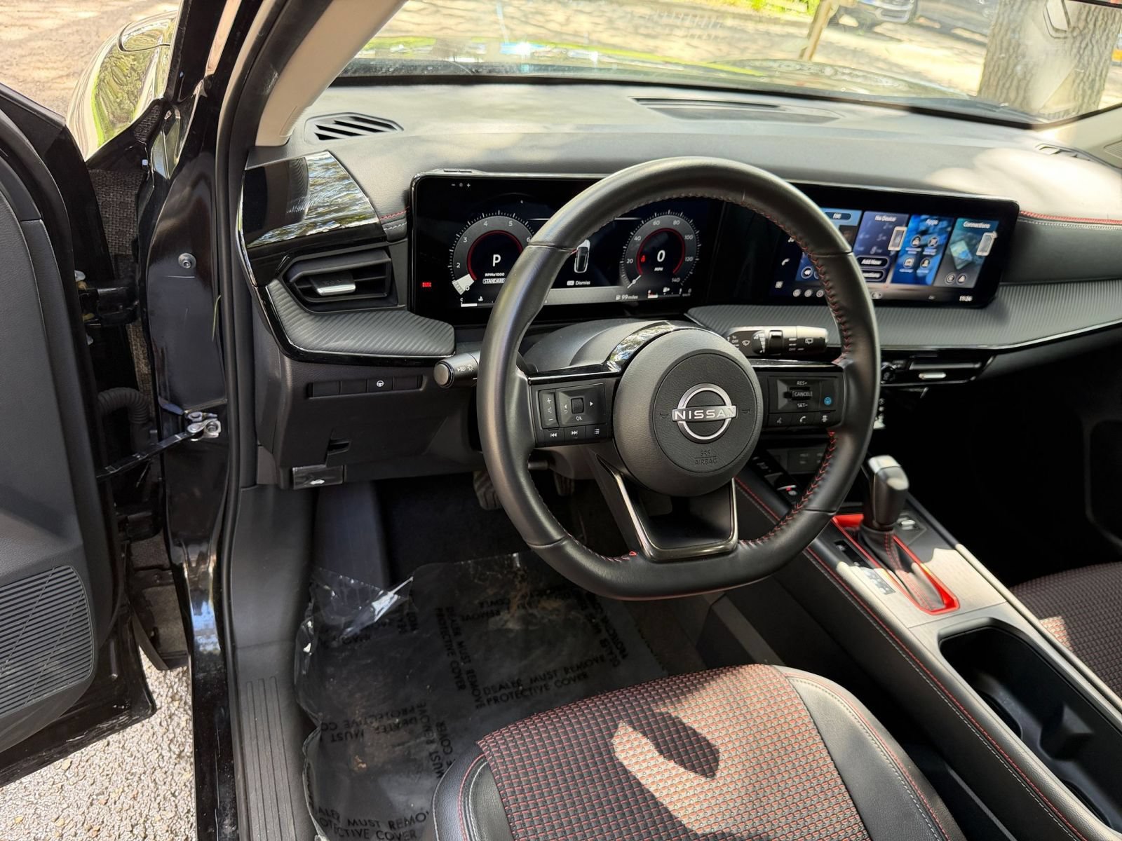Used 2026 Nissan Kicks SR AWD/4WD image 32