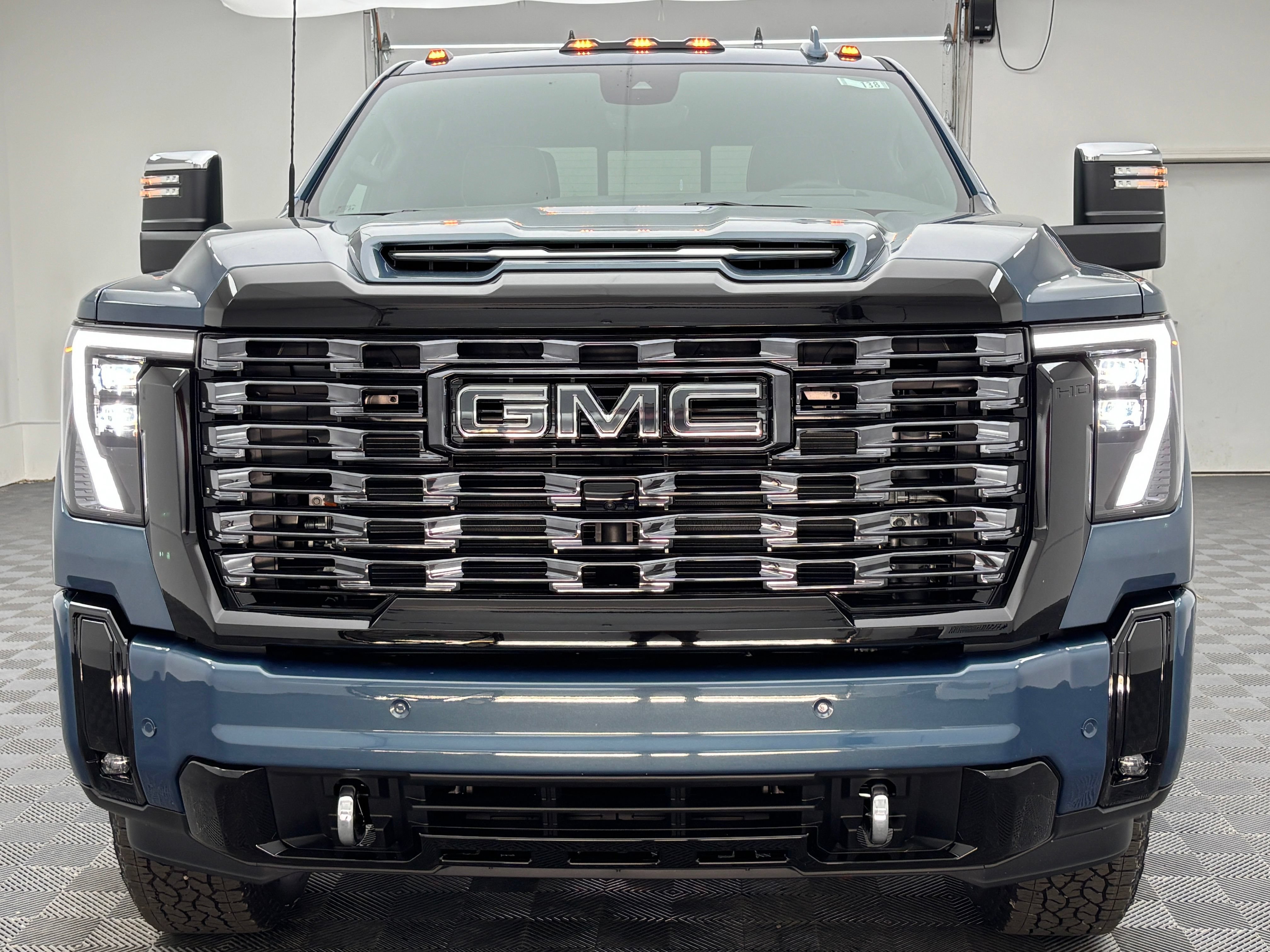 New 2026 GMC Sierra 2500 Denali Ultimate AWD/4WD image 17