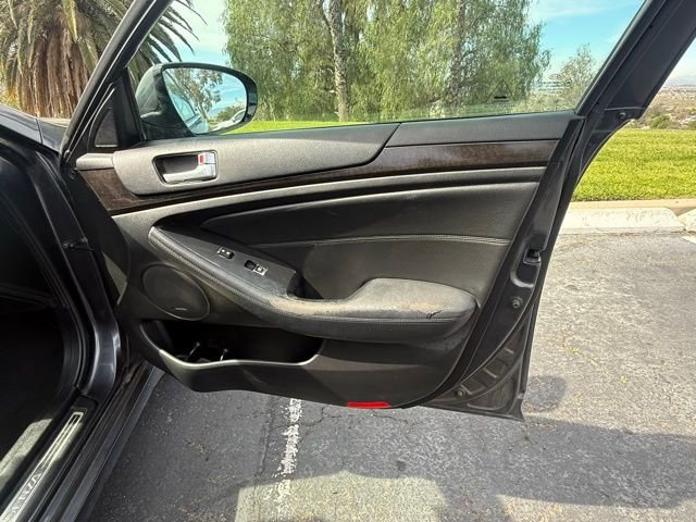 Used 2014 Kia Cadenza Premium w/ Technology Package image 10