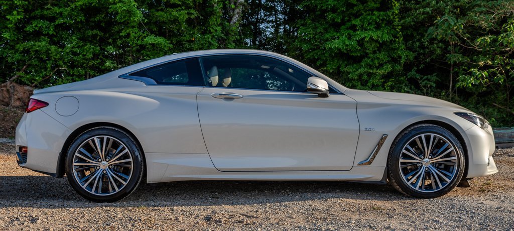 Used 2017 INFINITI Q60 3.0t w/ Premium Plus Package 3.0T AWD/4WD image 6