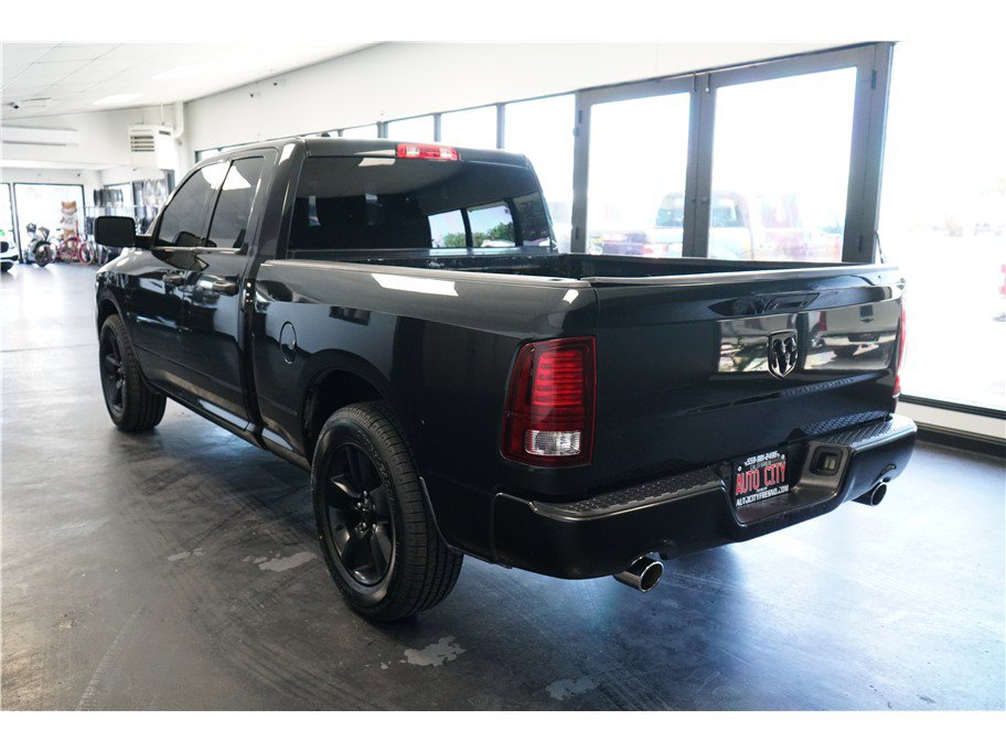 Used 2015 RAM 1500 Express w/ Black Ram 1500 Express Group RWD image 5