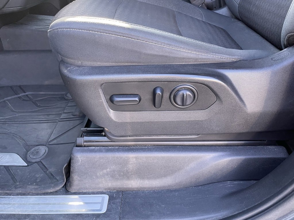 Used 2019 Chevrolet Silverado 1500 LT w/ Texas Edition image 22