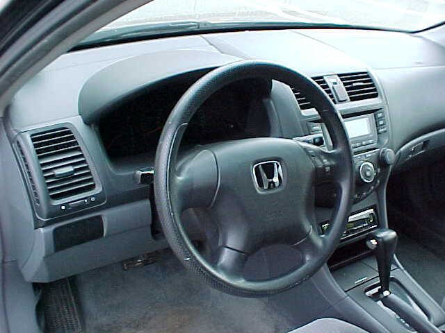 Used 2005 Honda Accord LX image 17