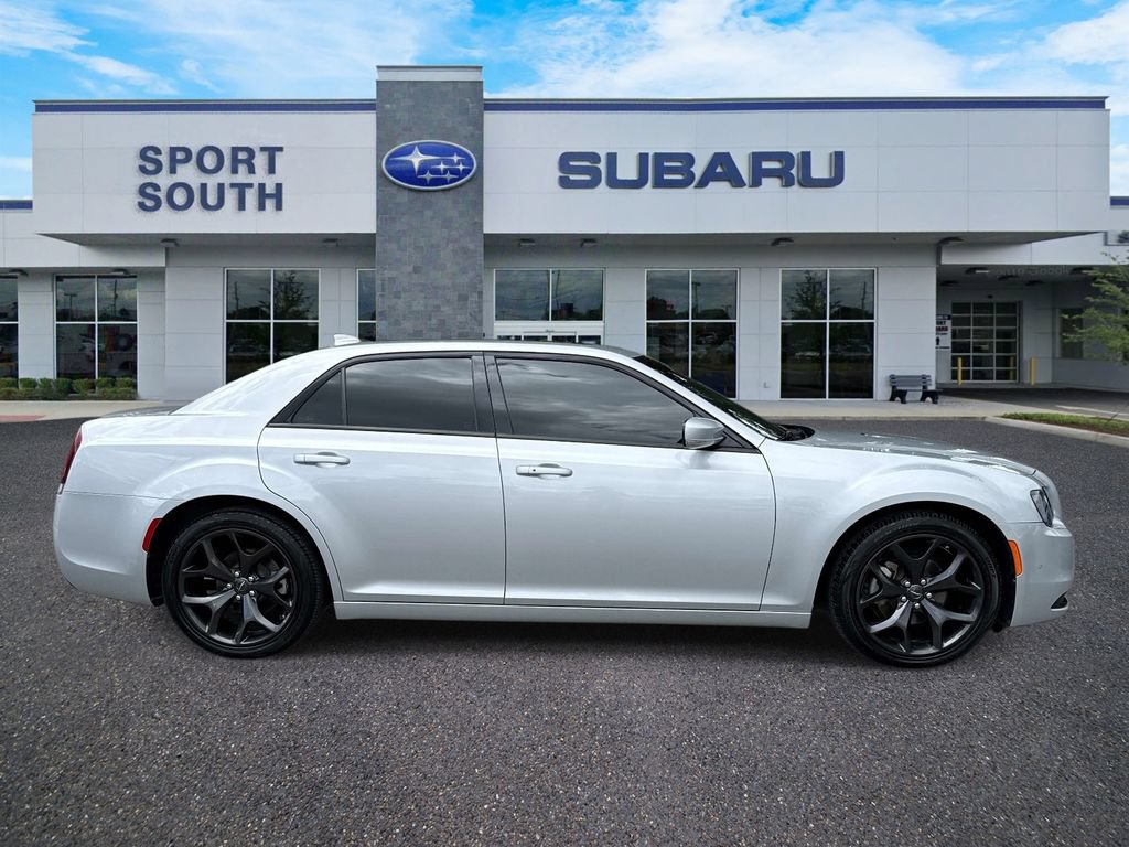 Used 2023 Chrysler 300 S RWD image 2