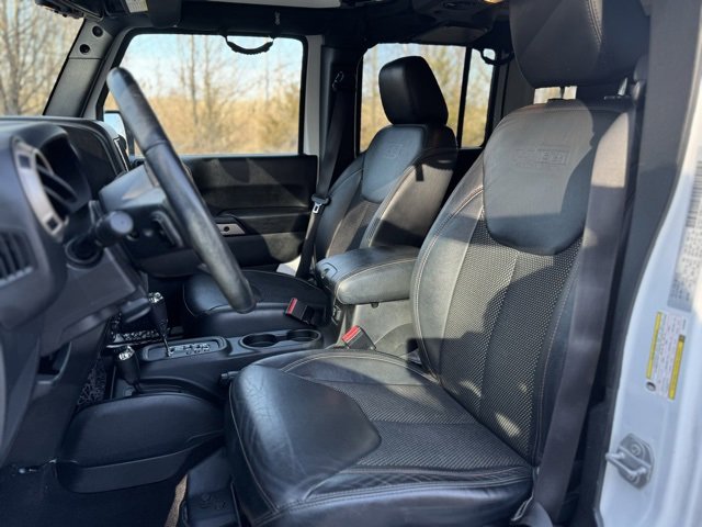 Used 2016 Jeep Wrangler Unlimited Sahara image 13