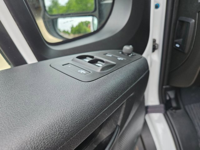 Used 2026 RAM ProMaster 2500 w/ Convenience Group FWD image 12