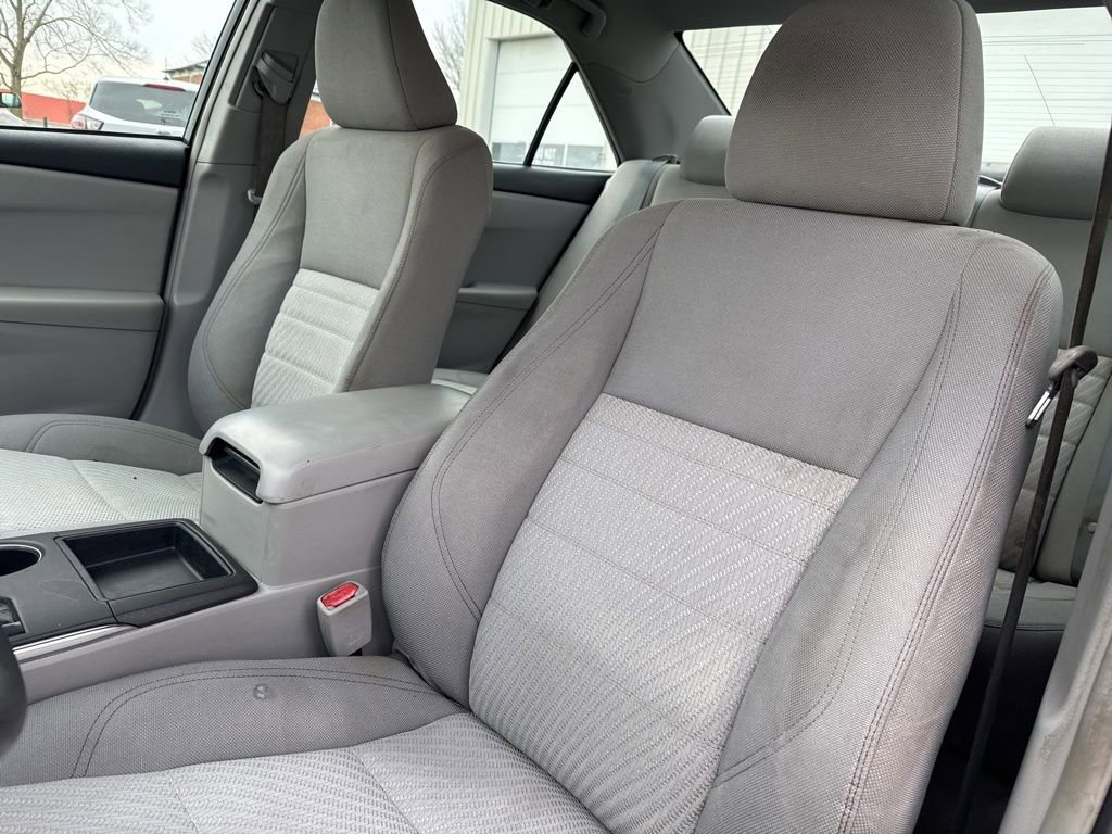 Used 2015 Toyota Camry LE image 22
