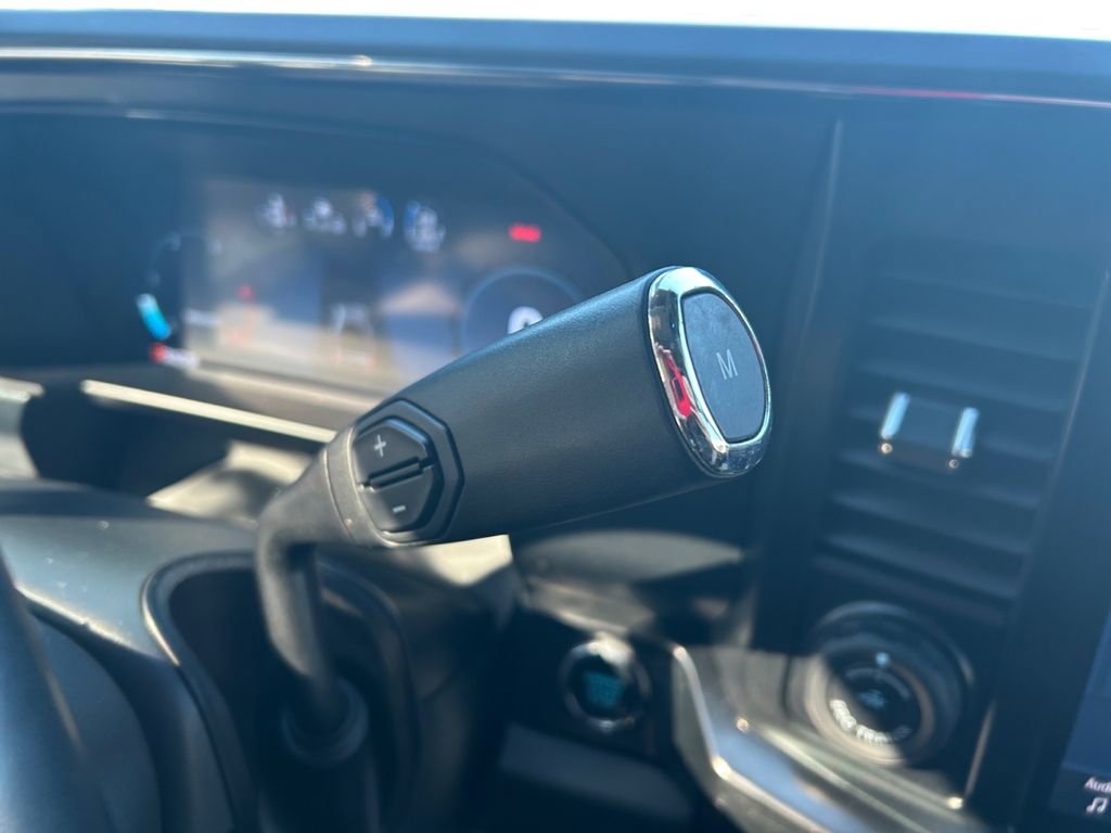 Used 2023 Ford F250 Lariat w/ Sport Appearance Package image 24