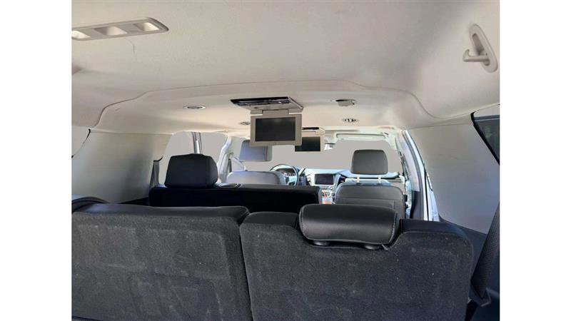 Used 2018 GMC Yukon XL SLT w/ Open Road Package AWD/4WD image 34