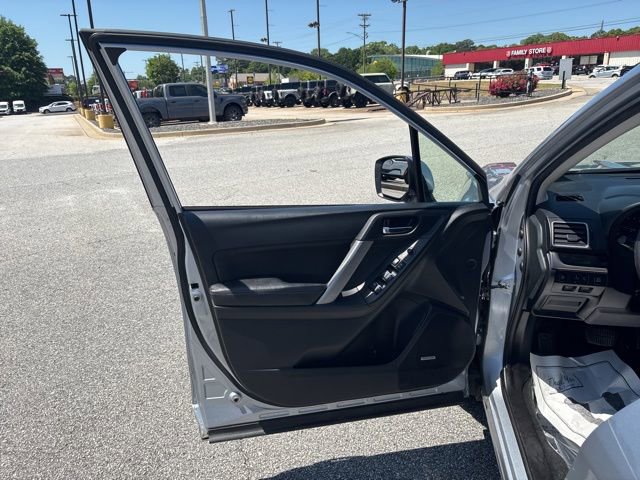 Used 2017 Subaru Forester 2.5i Limited image 10