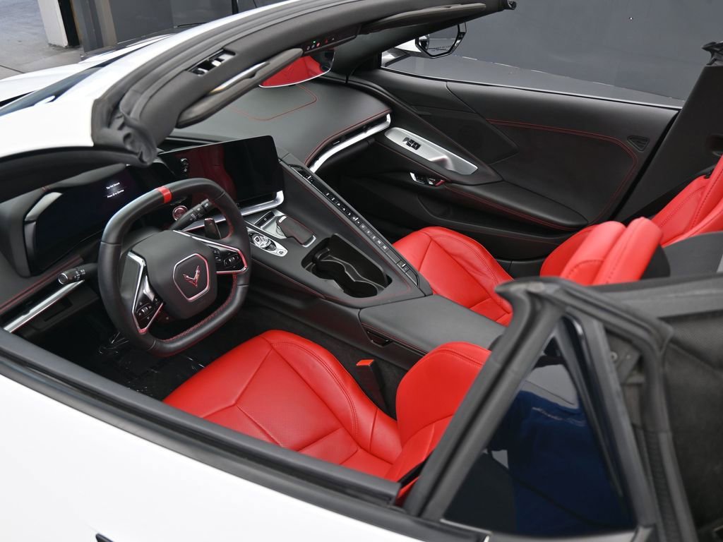 Used 2024 Chevrolet Corvette Stingray Convertible w/ 1LT image 33