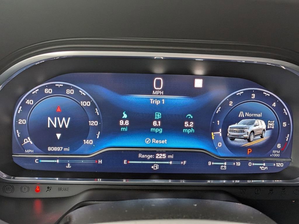 Used 2023 Chevrolet Tahoe Premier AWD/4WD image 23