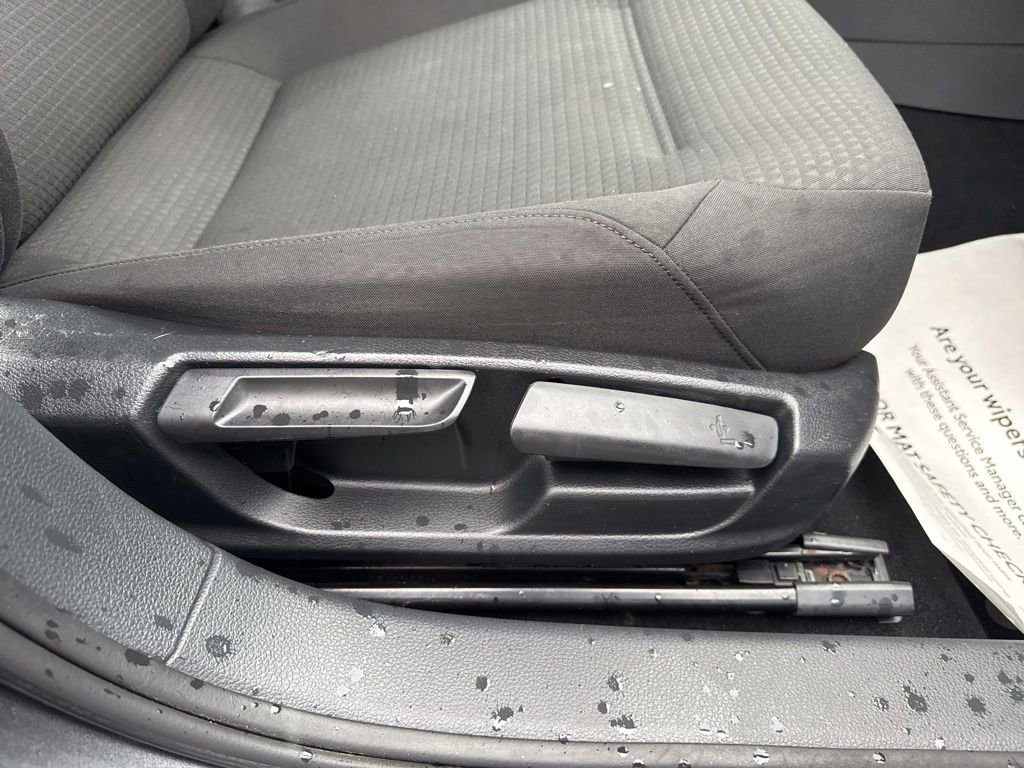 Used 2015 Volkswagen Jetta SE FWD image 31
