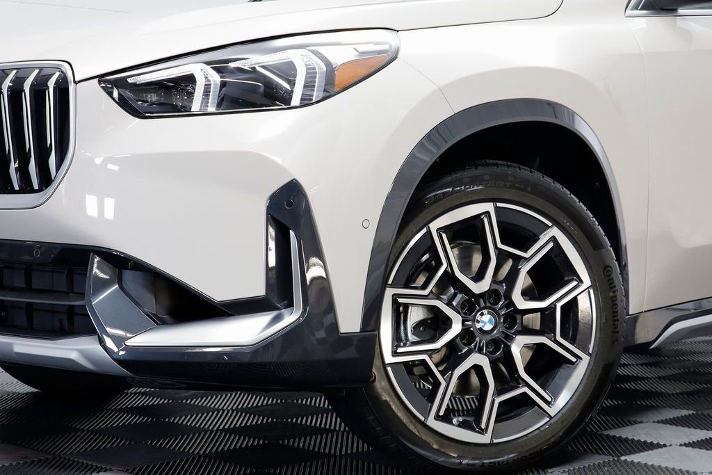 New 2026 BMW X1 xDrive28i AWD/4WD image 3
