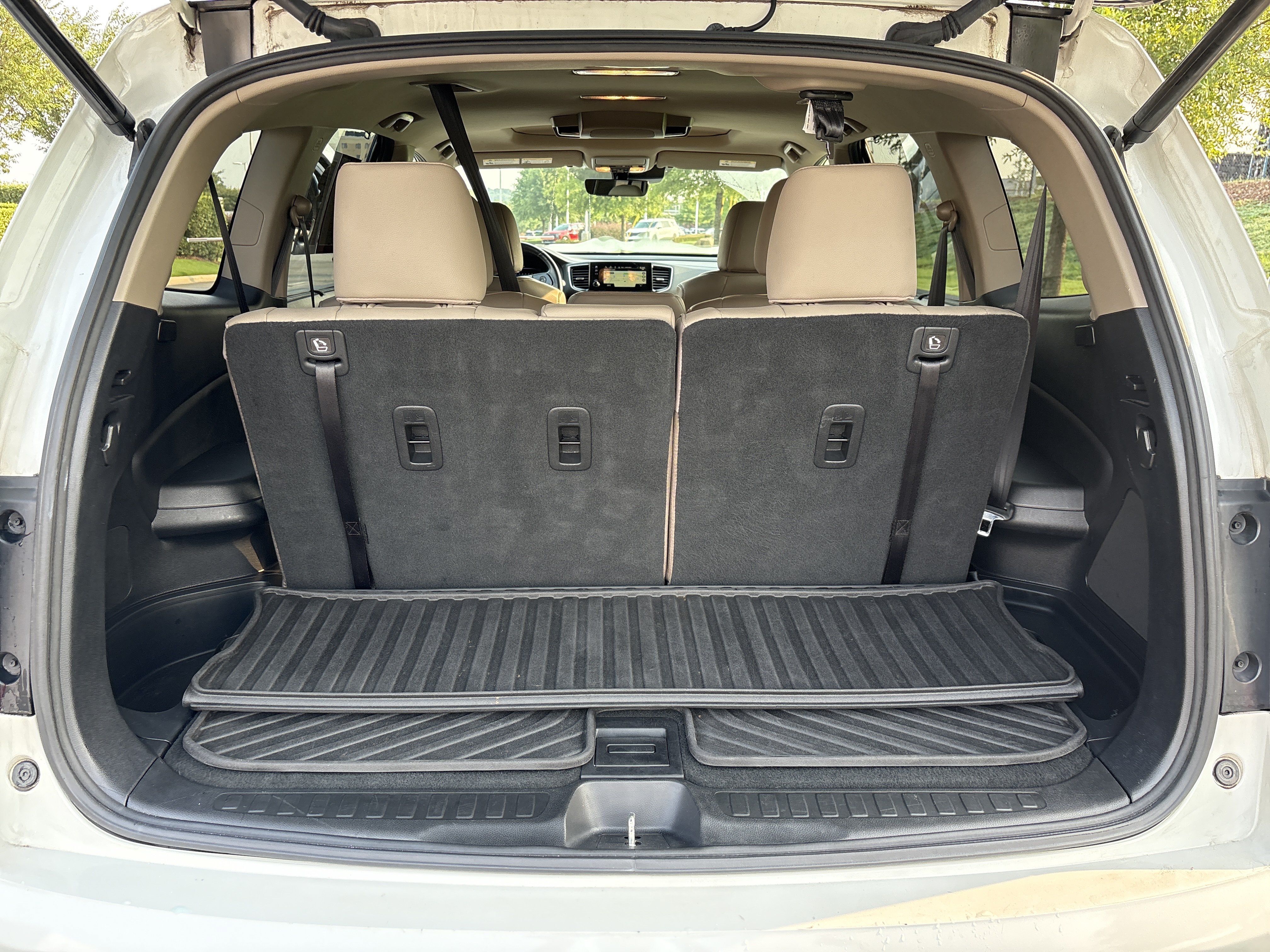 Used 2020 Honda Pilot Touring image 36