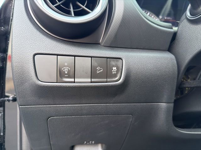 Used 2023 Hyundai Kona SEL w/ Cargo Package image 19