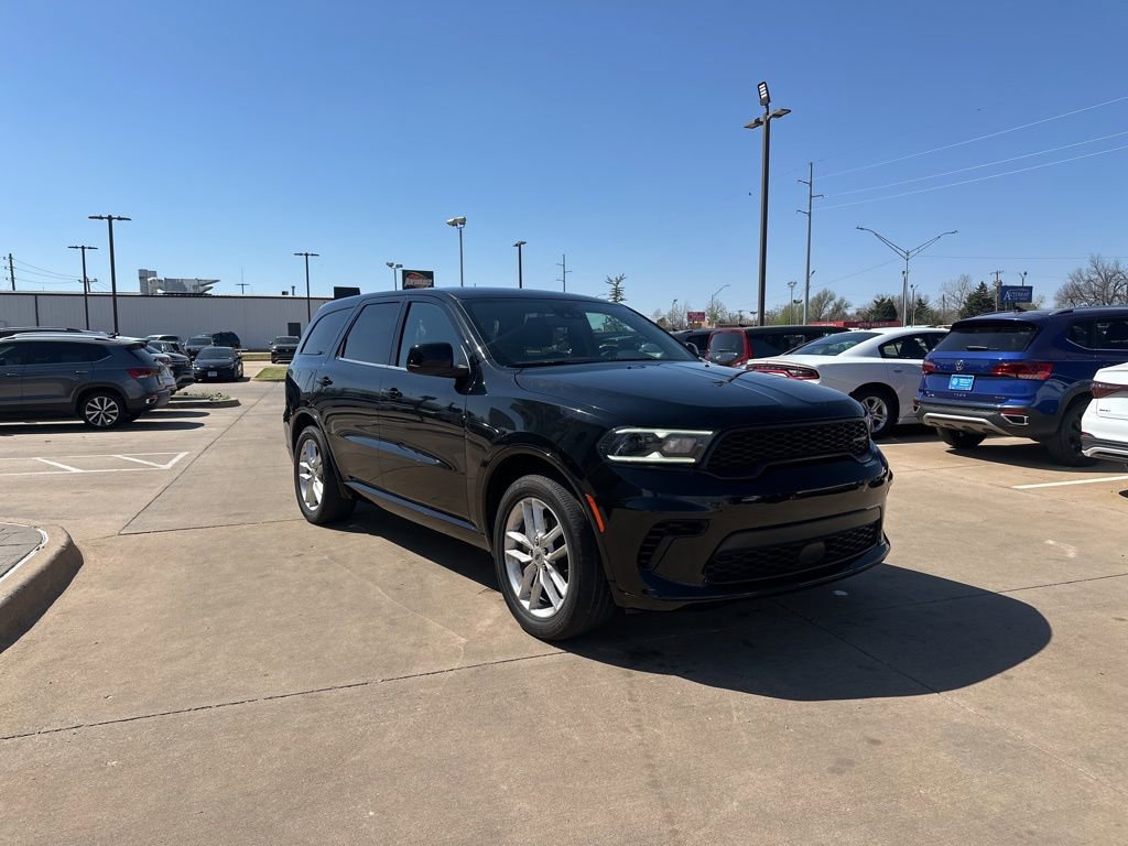 Used 2023 Dodge Durango GT image 3