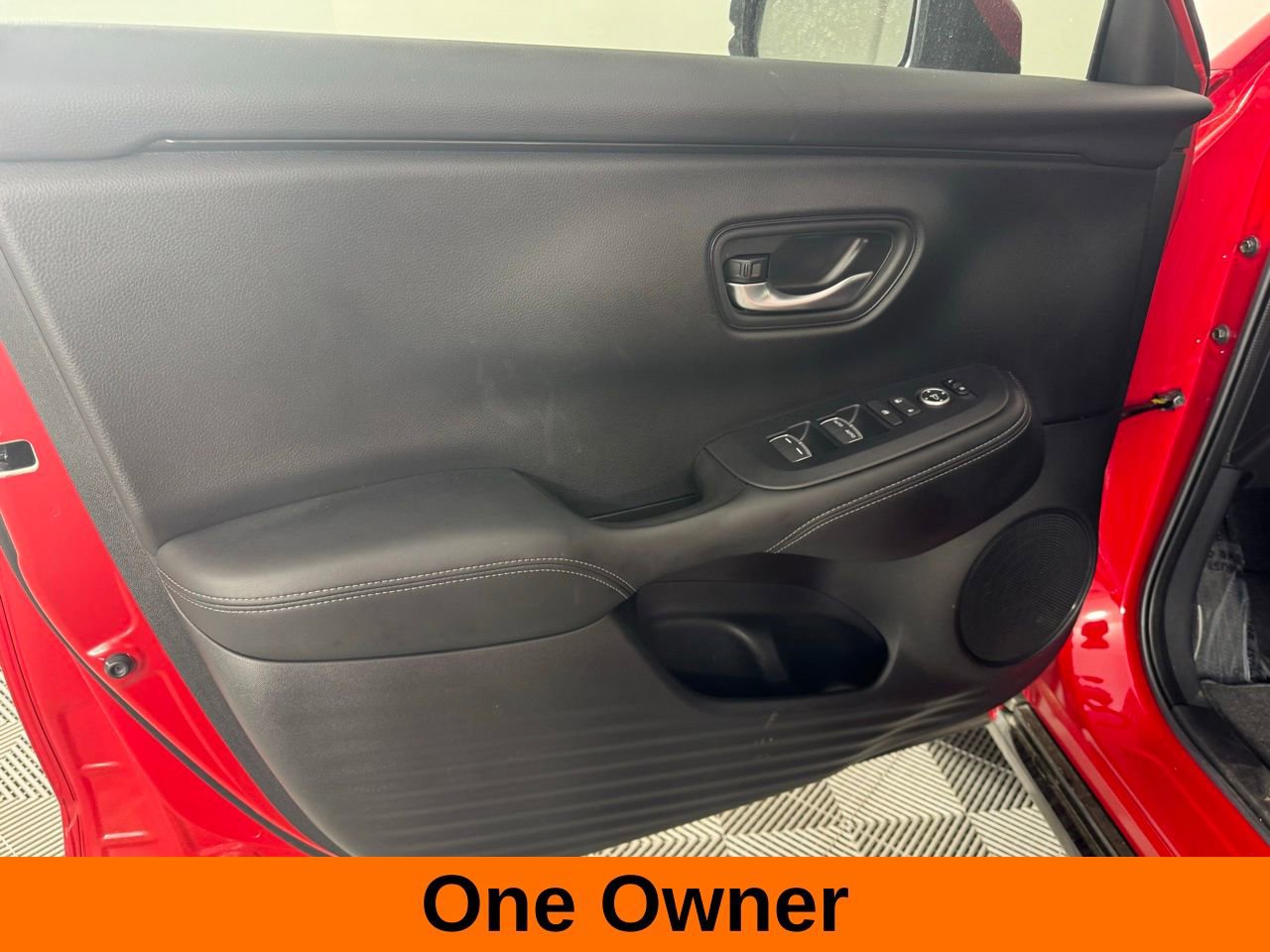 Used 2024 Honda HR-V EX-L image 5