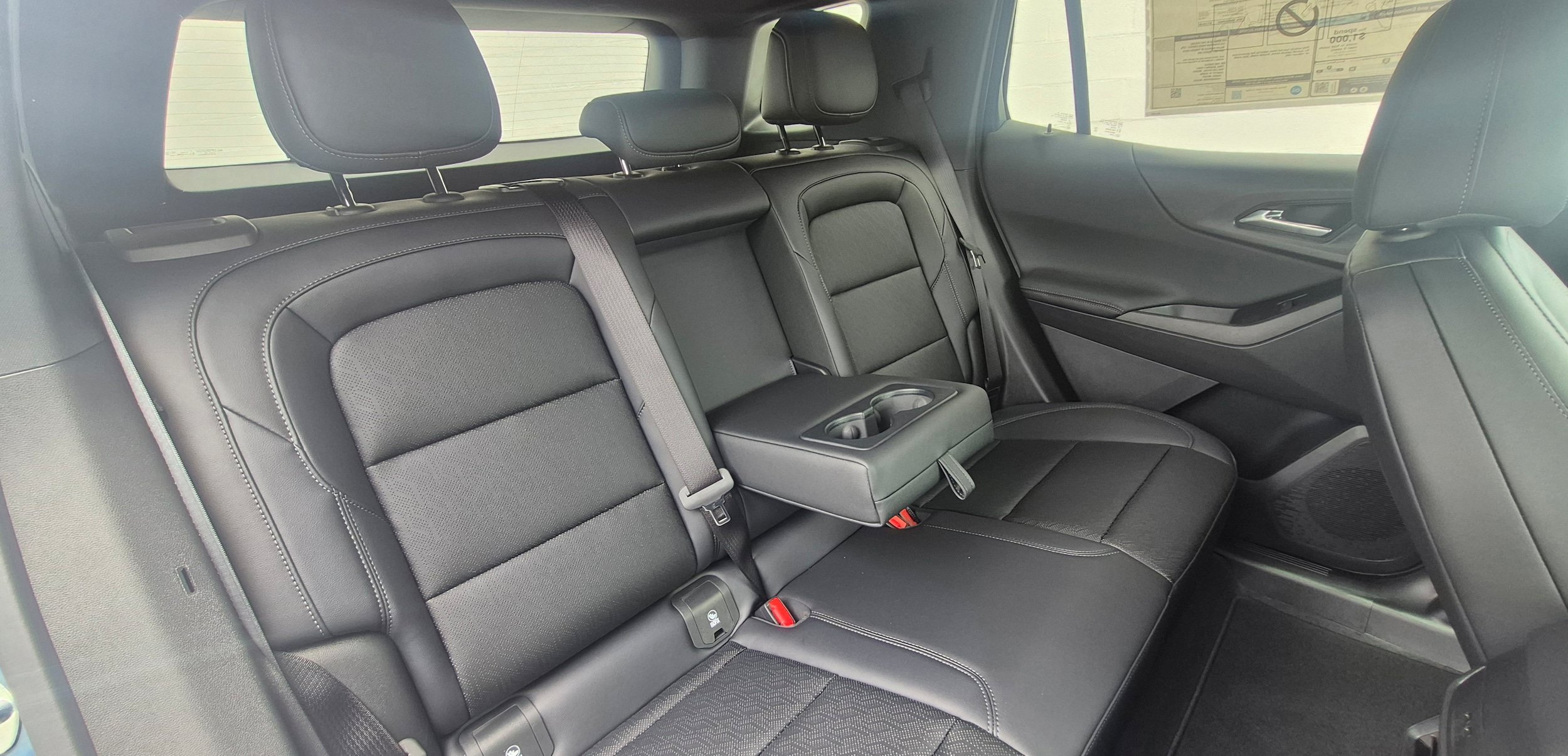 New 2027 Chevrolet Equinox LT w/ Convenience Package II AWD/4WD image 5